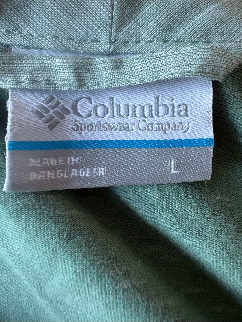 Columbia Women's Sage Green Button-Front Shirt with Contrast Trim - Picture 2 of 8